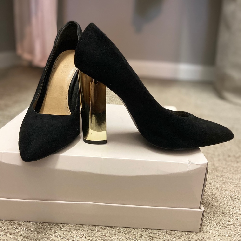 Metallic Block Heel Pump